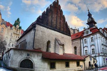 Староновая Синагога в Праге